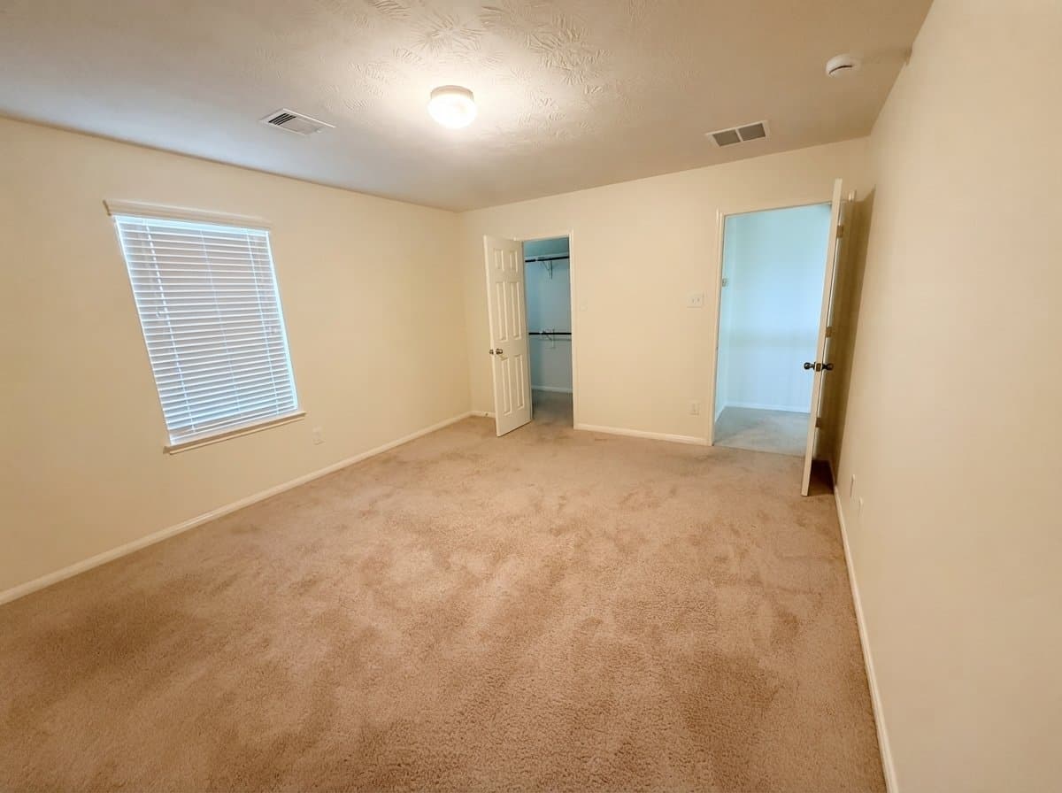 Houston Single Room: 2702 Ridgeglen Lane