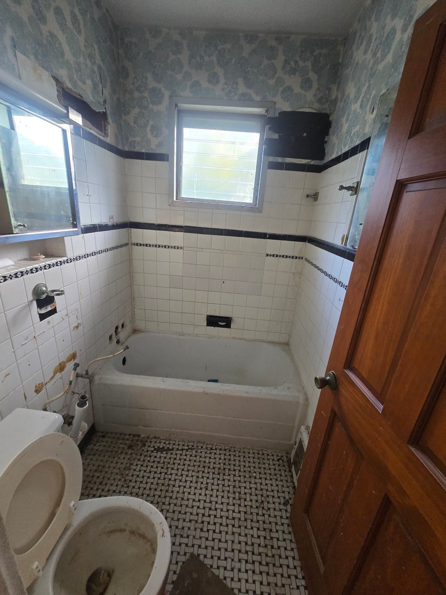 Saint Louis House: 4521 Oakwood Ave