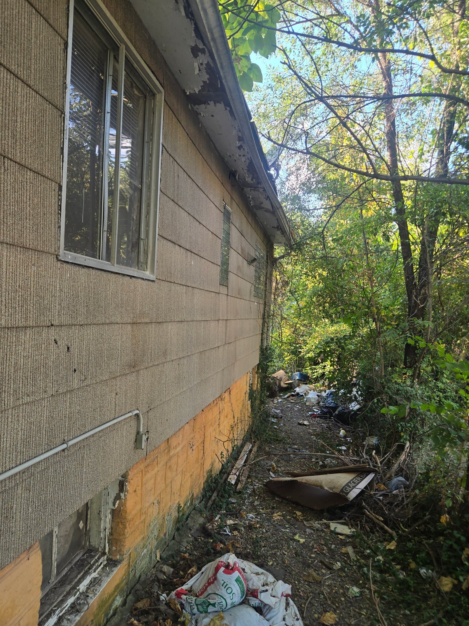 Saint Louis House: 4521 Oakwood Ave
