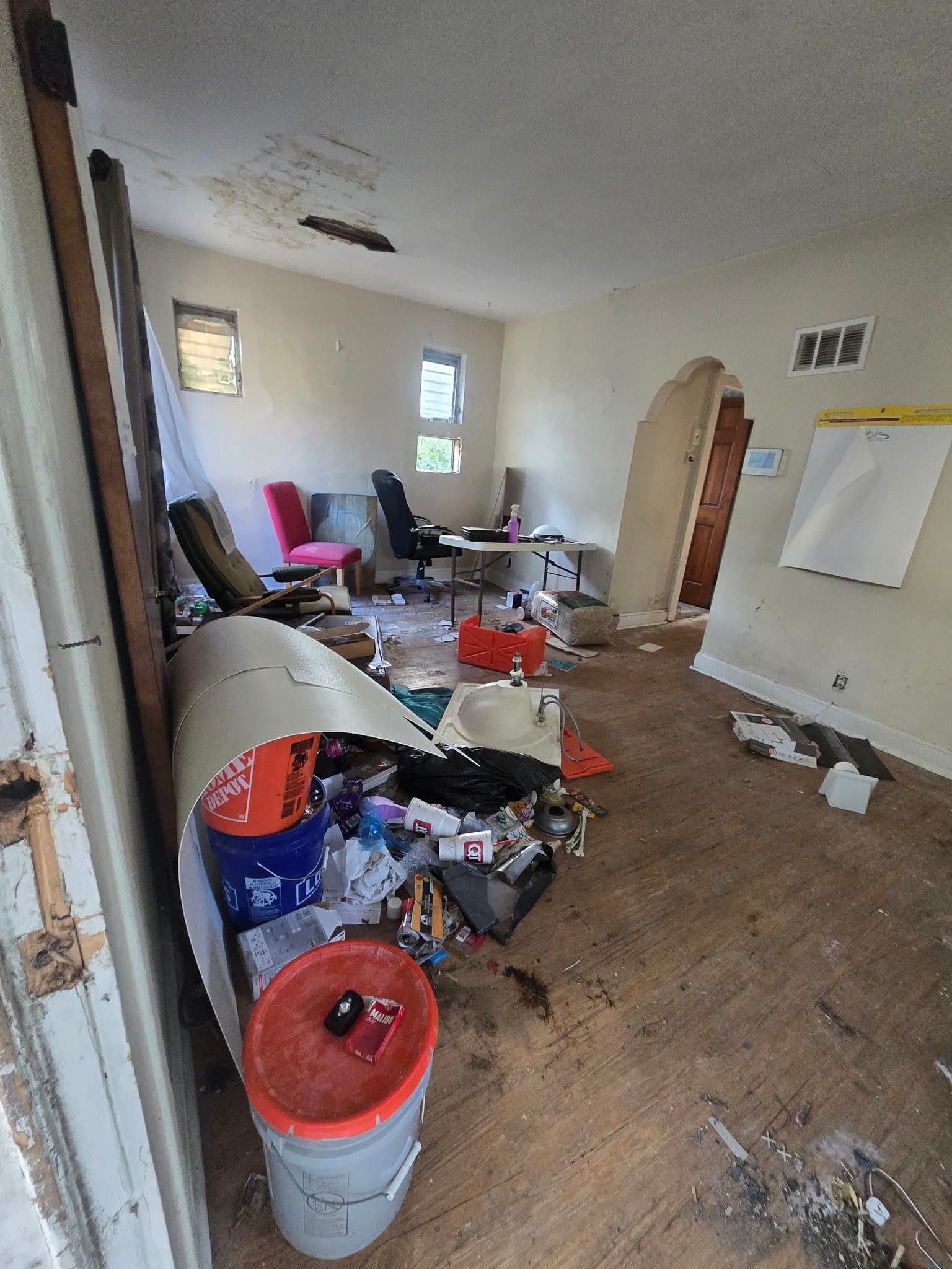 Saint Louis House: 4521 Oakwood Ave