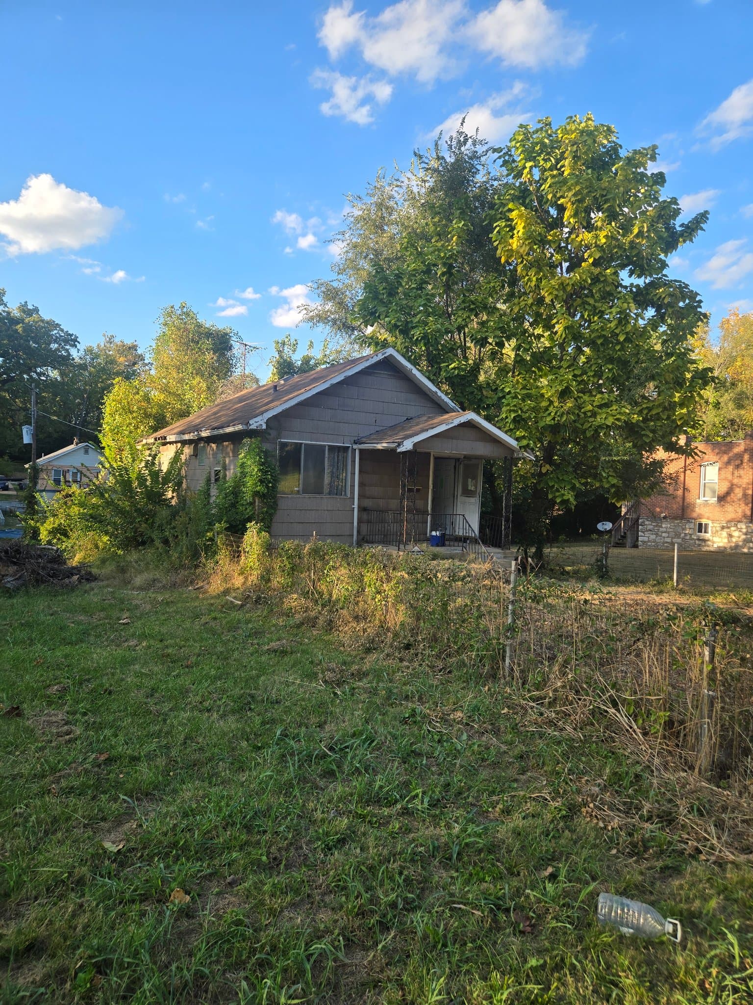Saint Louis House: 4521 Oakwood Ave