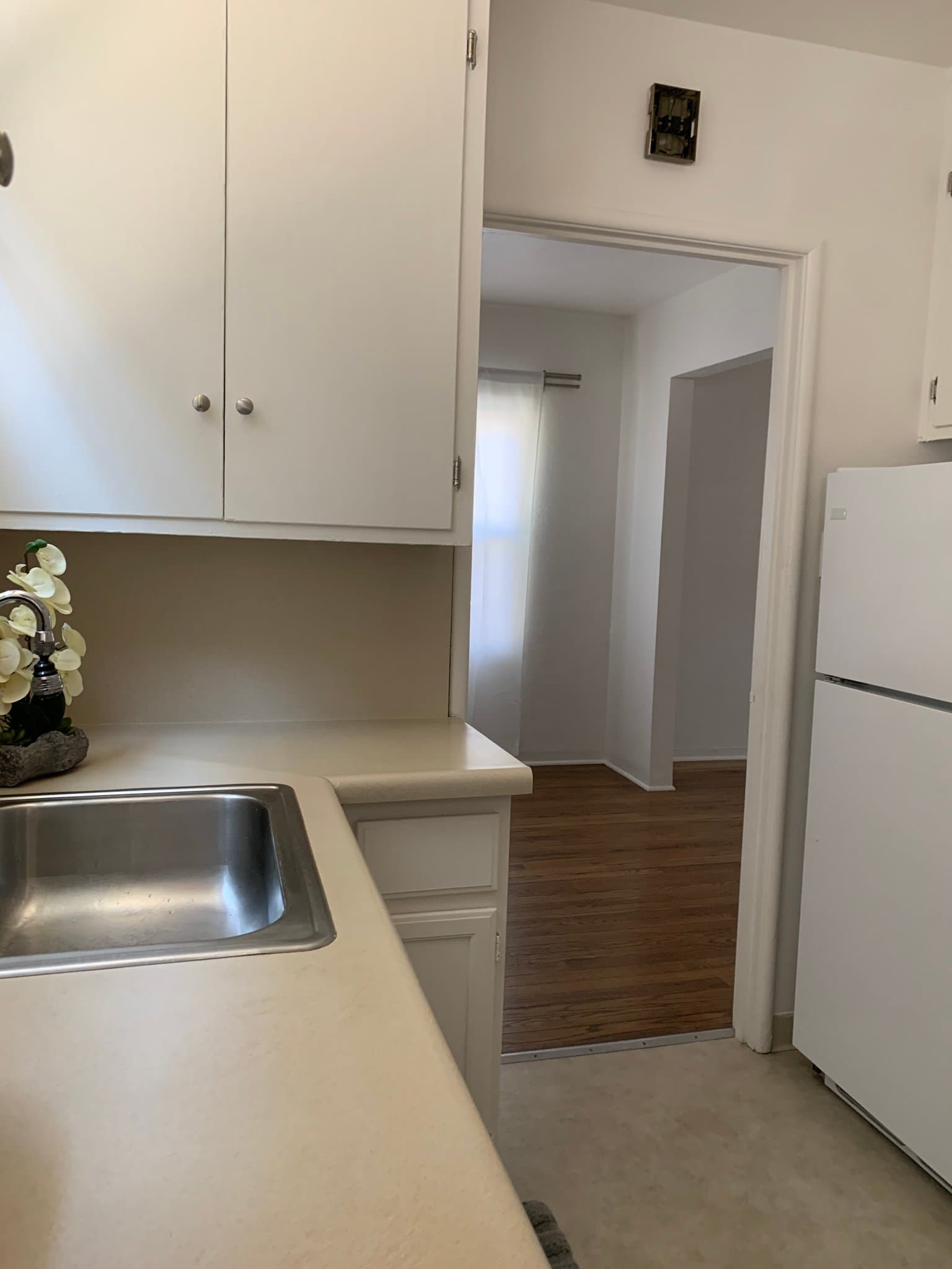 Alameda Apartment: 1006 Central Ave