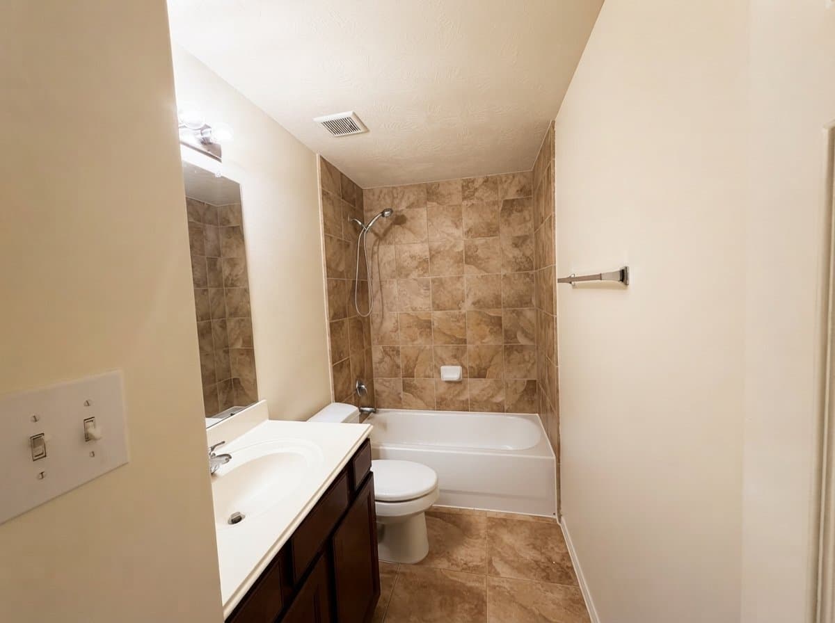 Houston Single Room: 2702 Ridgeglen Lane