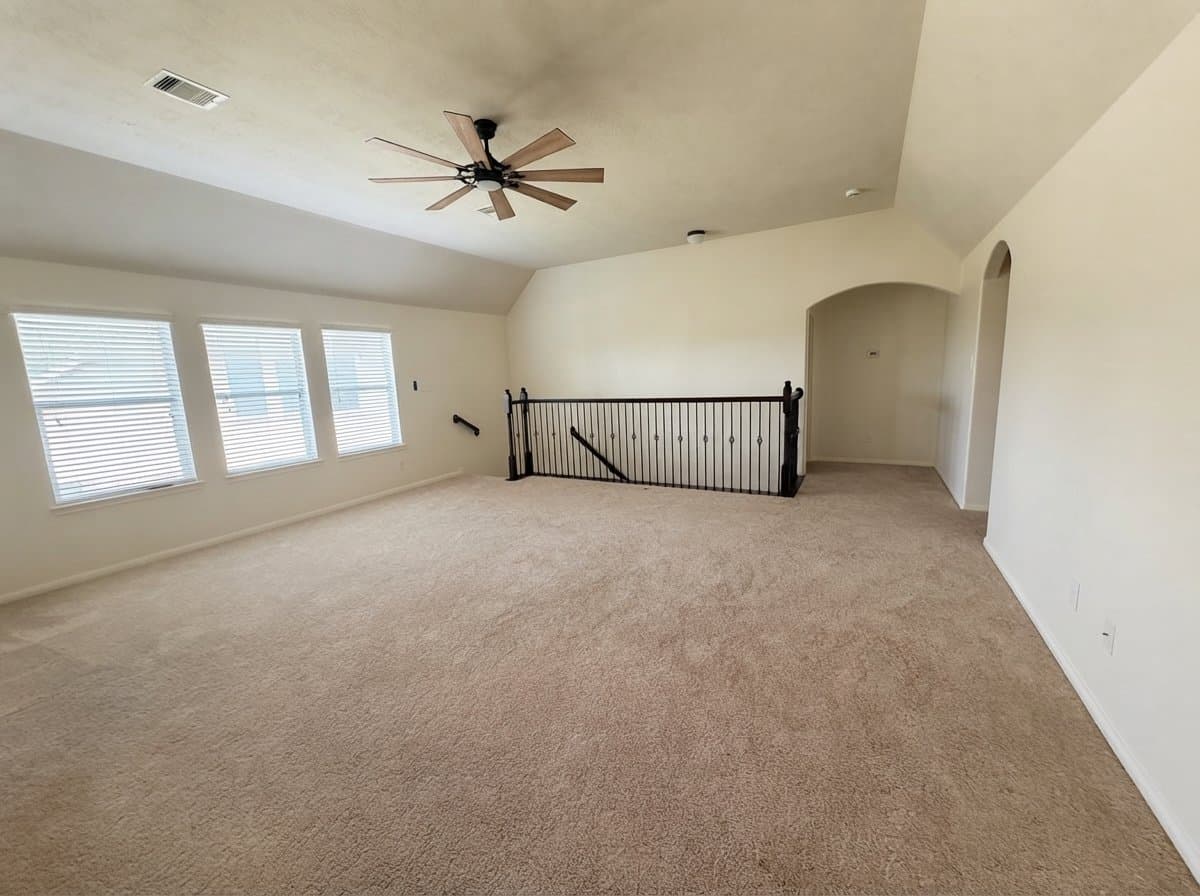 Houston Single Room: 2702 Ridgeglen Lane