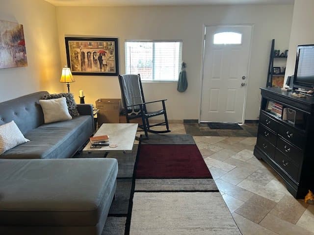 La Mesa Townhome: 8635 Mellmanor Dr