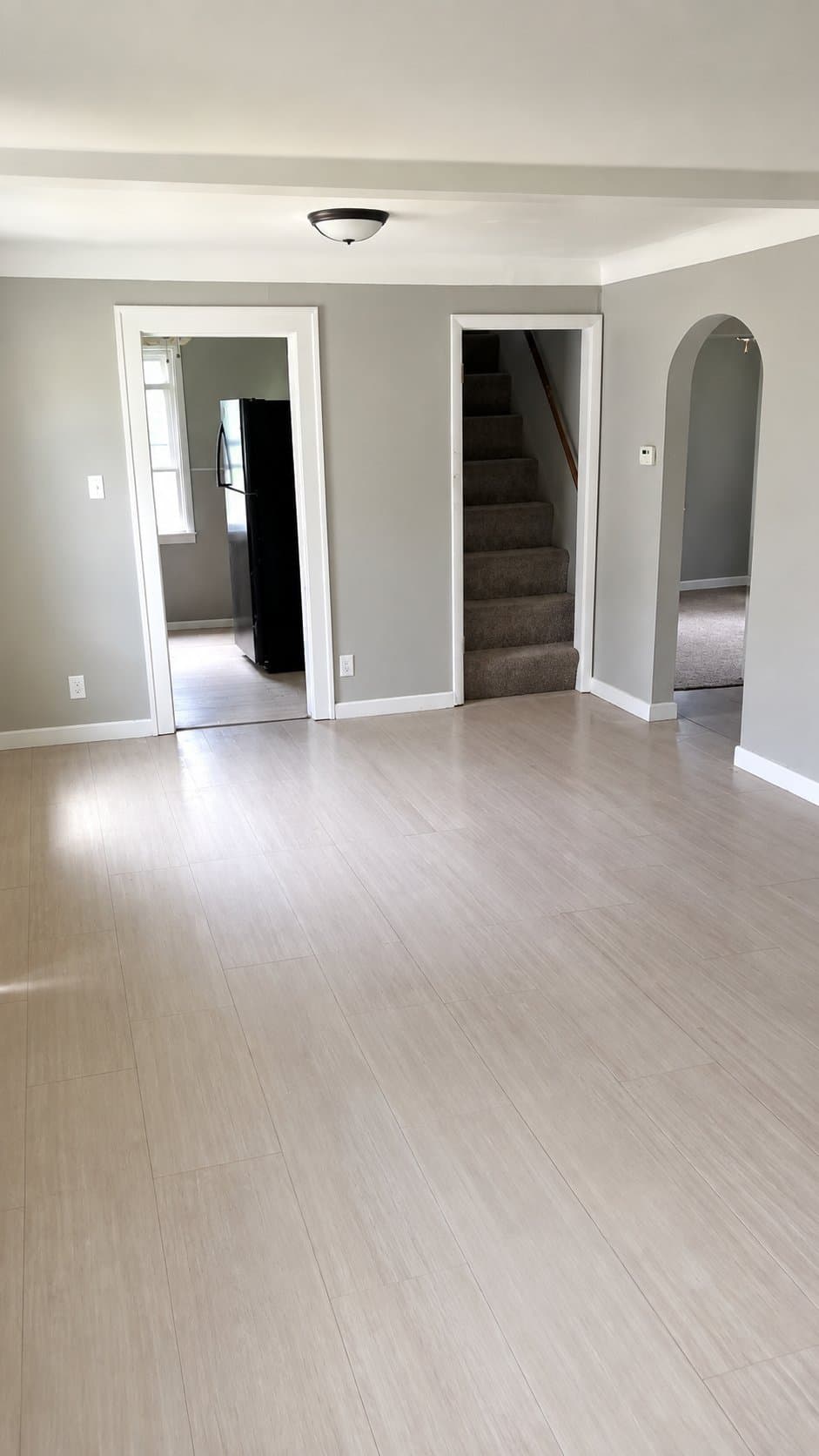 Saint Louis House: 19 N Harvey Ave