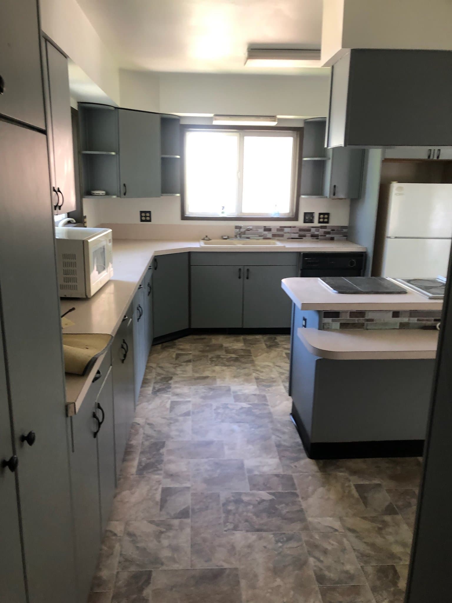 The Dalles House: 2225 E 13th st
