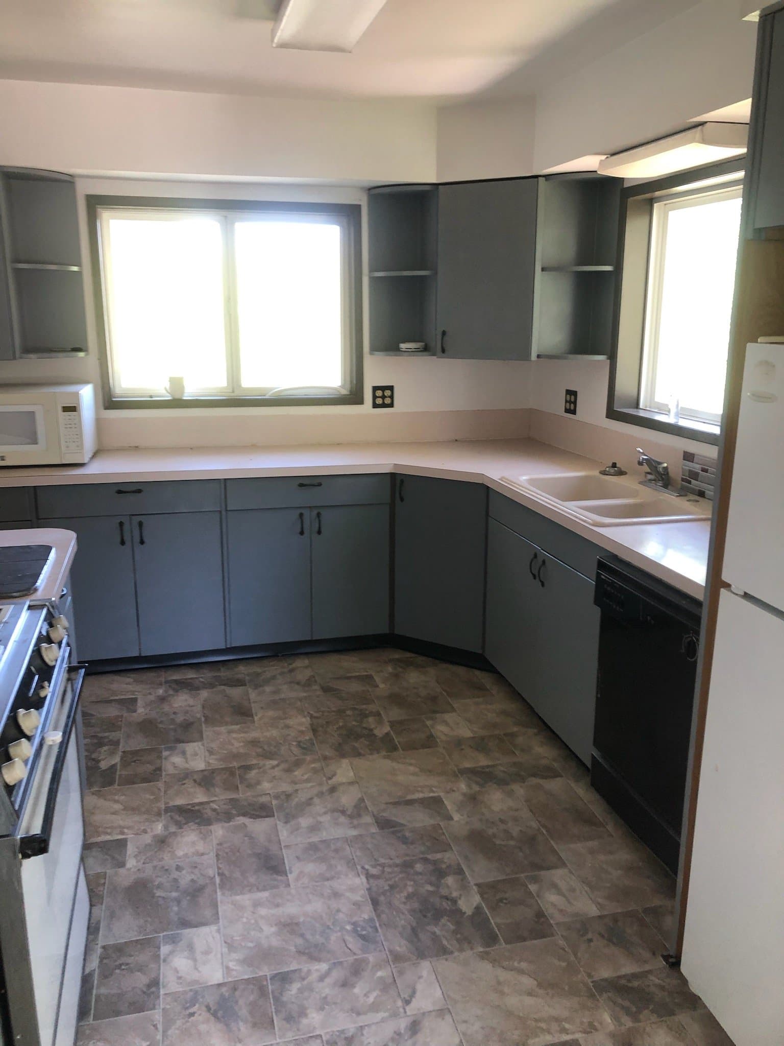 The Dalles House: 2225 E 13th st