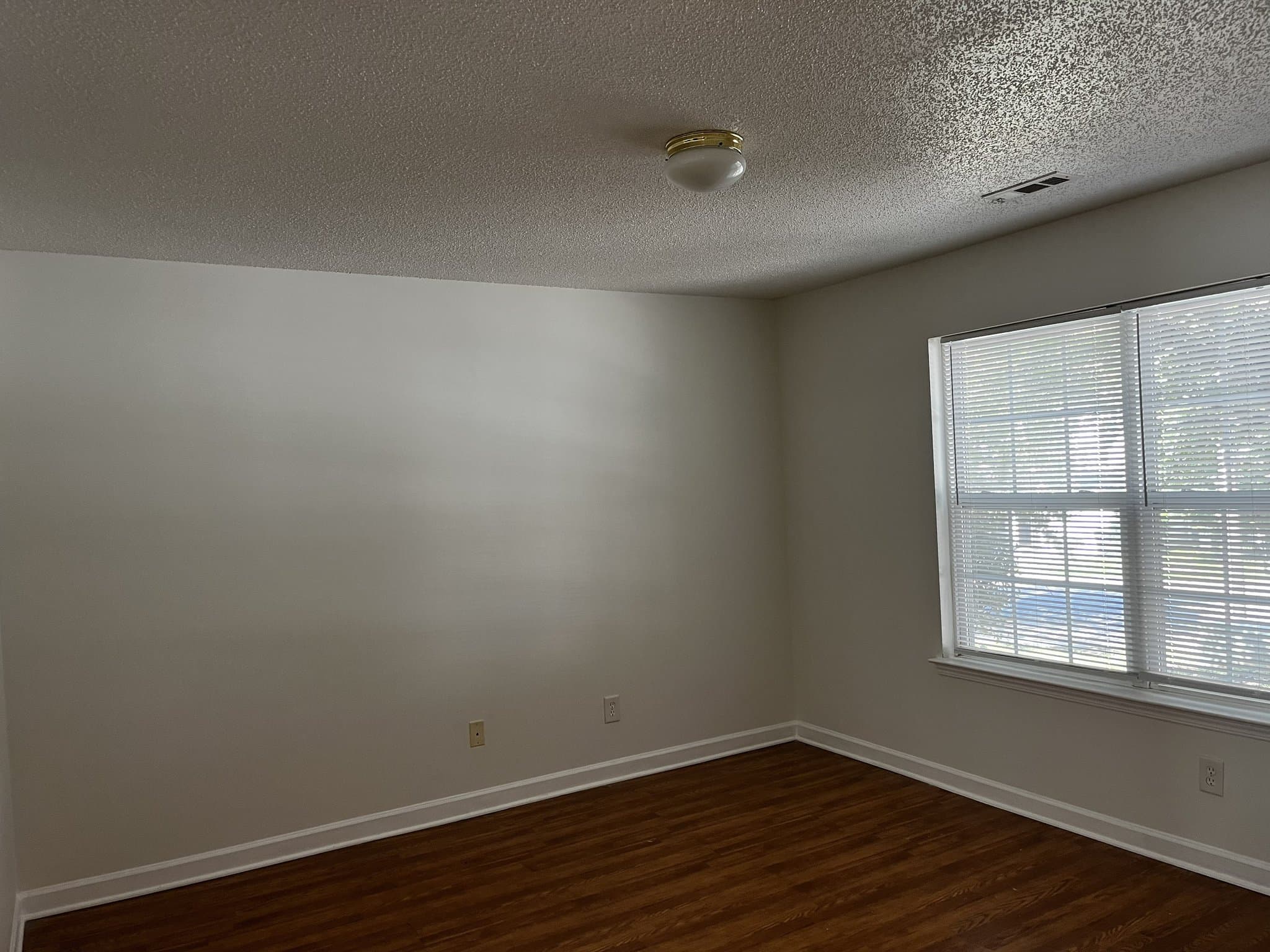 Charlotte House: 1404 Jordans Pond Ln