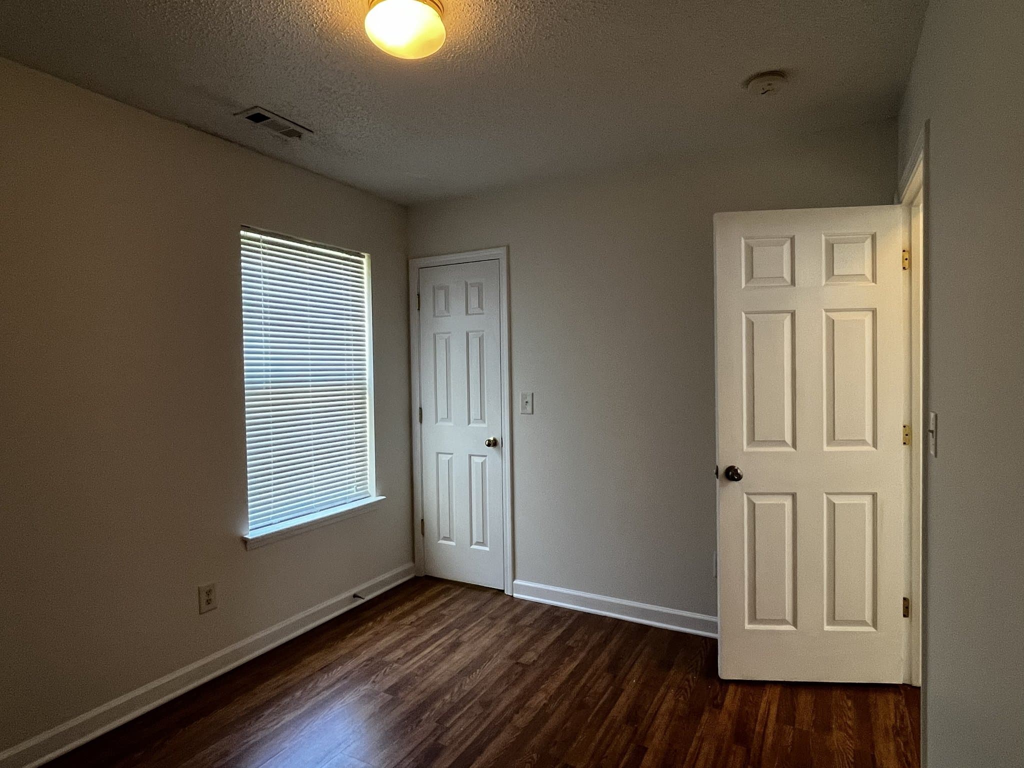 Charlotte House: 1404 Jordans Pond Ln