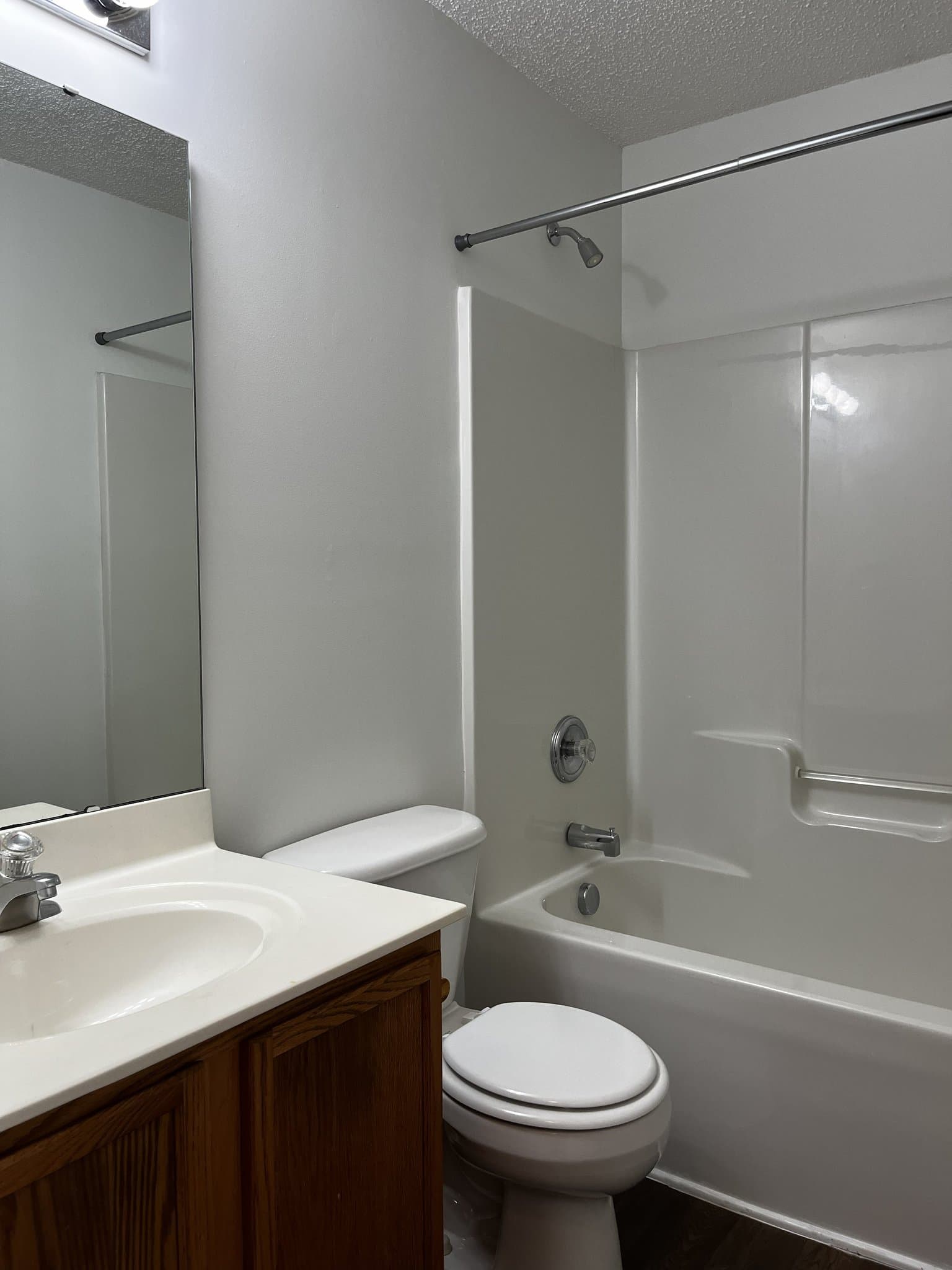 Charlotte House: 1404 Jordans Pond Ln