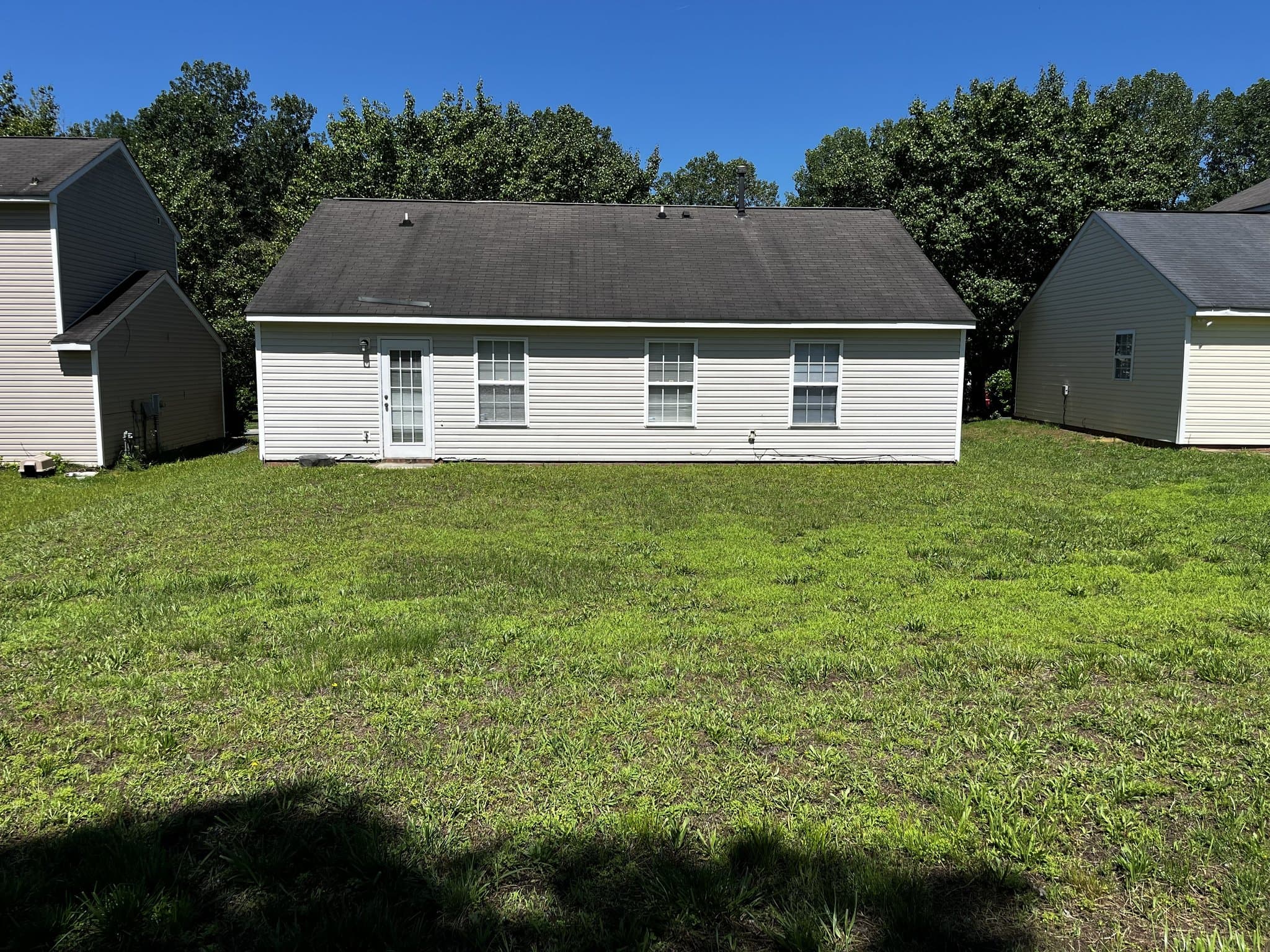 Charlotte House: 1404 Jordans Pond Ln