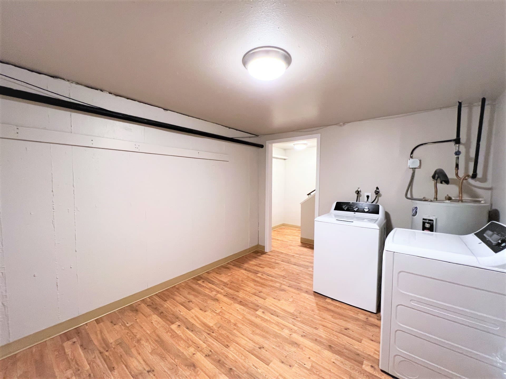 Portland Townhome: 3057 SE 20th Ave