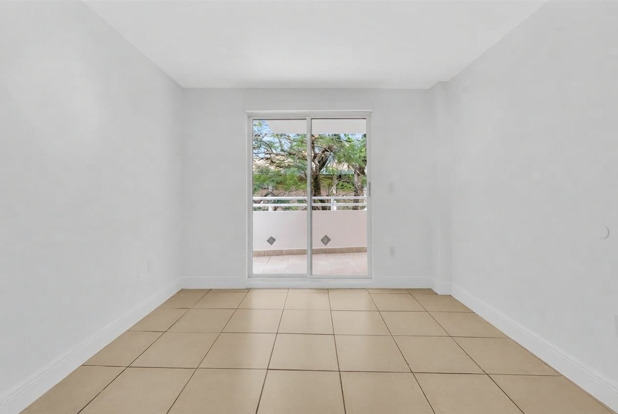 Miami Condo: 2100 Brickell Ave