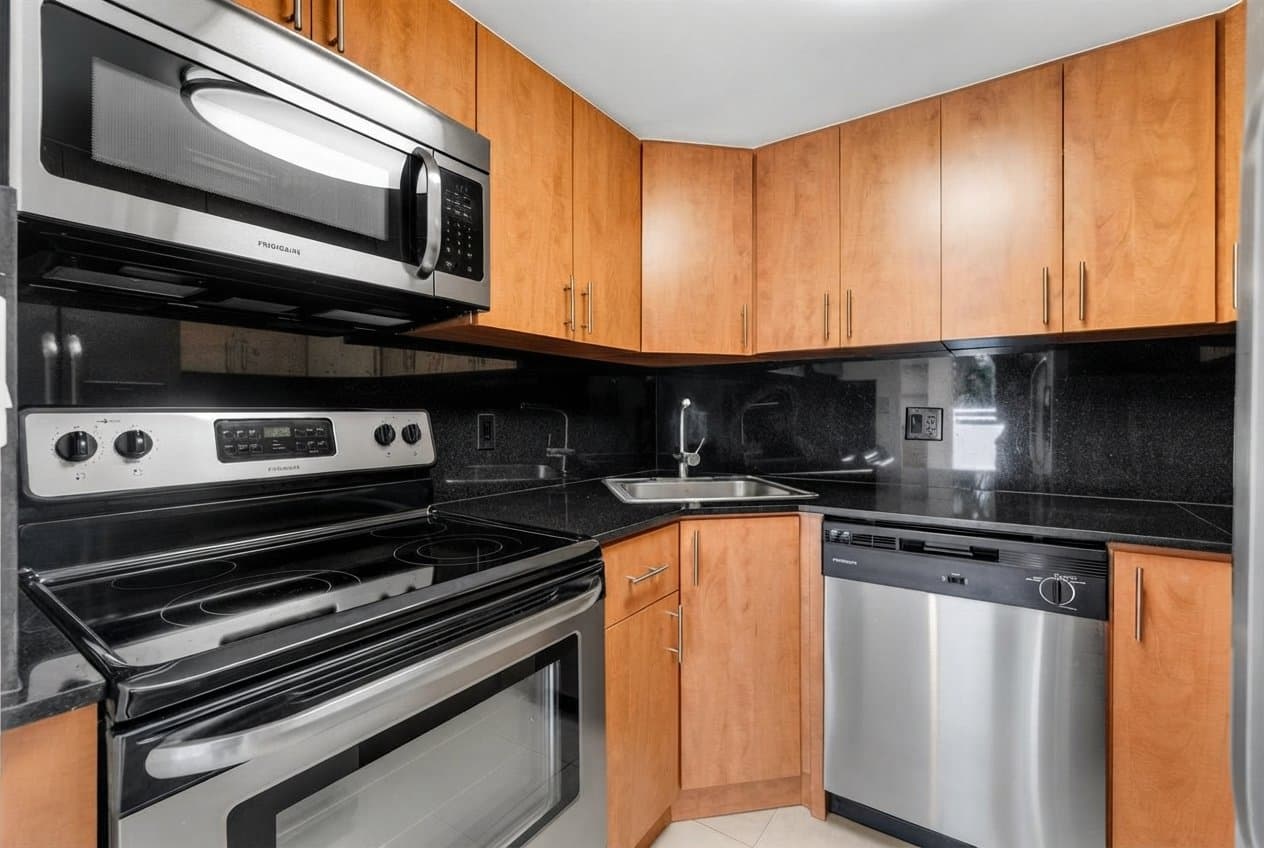 Miami Condo: 2100 Brickell Ave