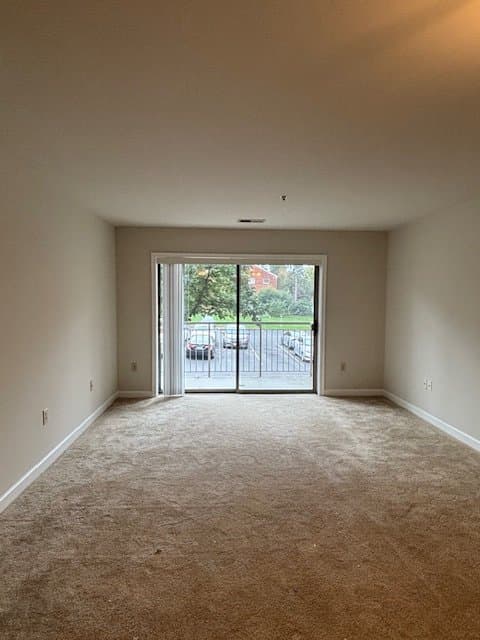 Arlington Apartment: 1160 N Quincy St