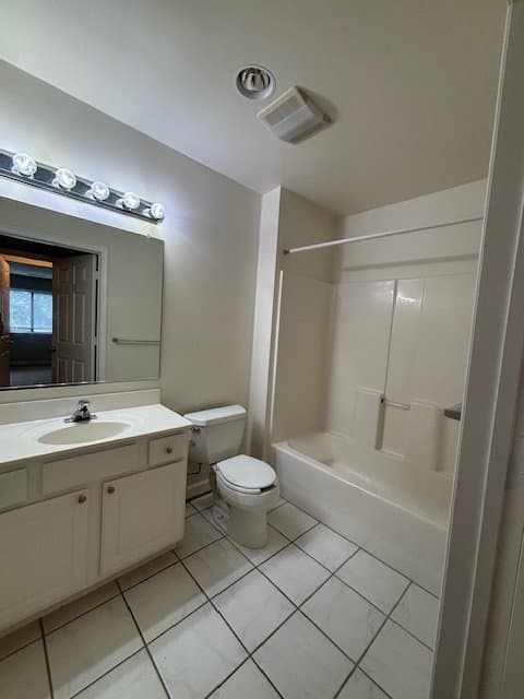Arlington Apartment: 1160 N Quincy St