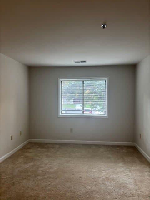 Arlington Apartment: 1160 N Quincy St