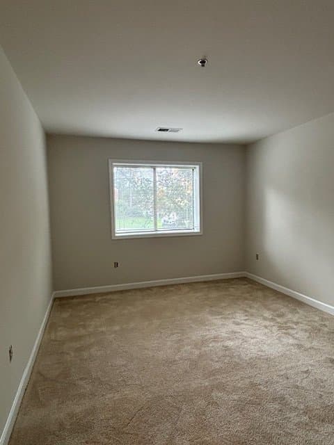 Arlington Apartment: 1160 N Quincy St