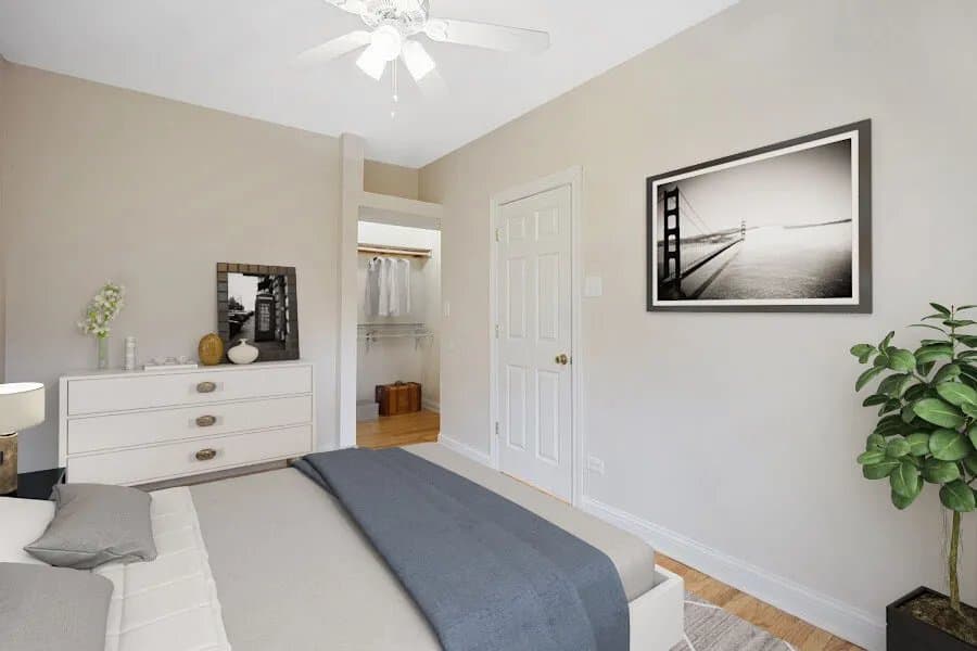 Chicago Apartment: 4225 N Paulina St