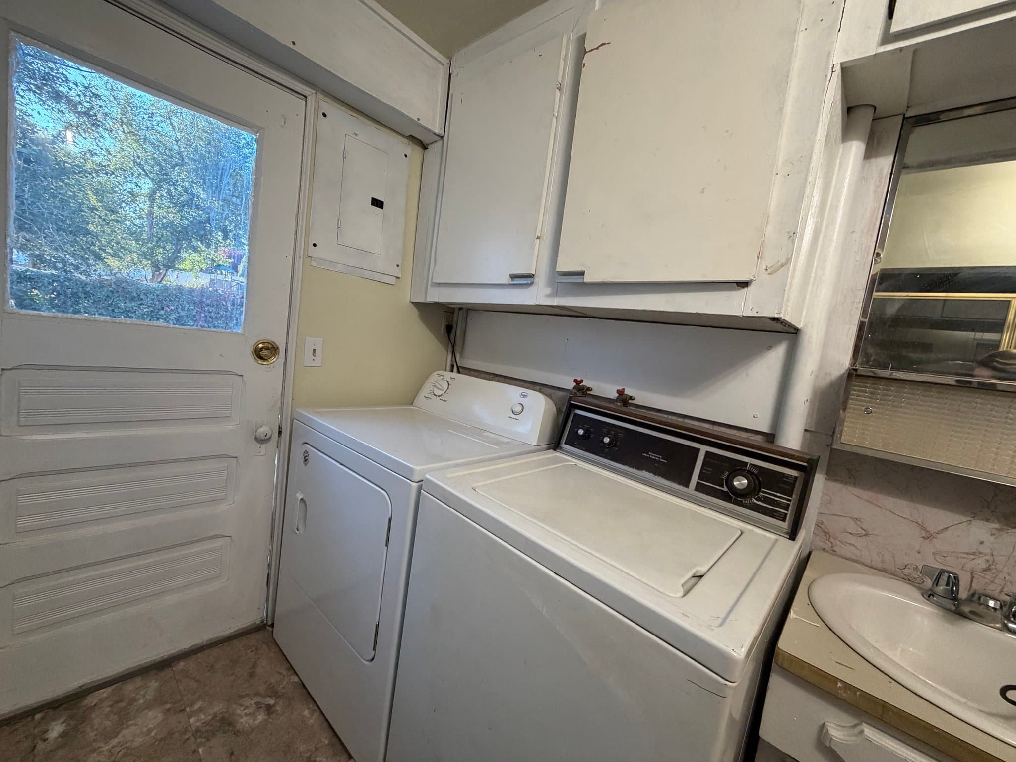 Salt Lake City House: 1294 W Bullion St