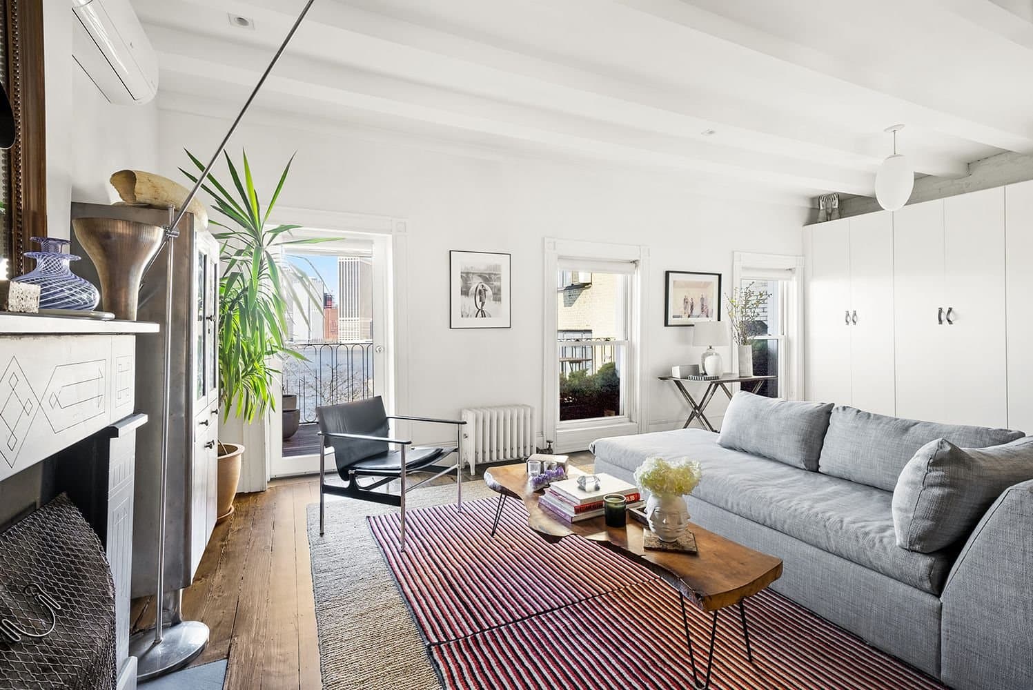 Brooklyn Heights Apartment: 62 Columbia Heights