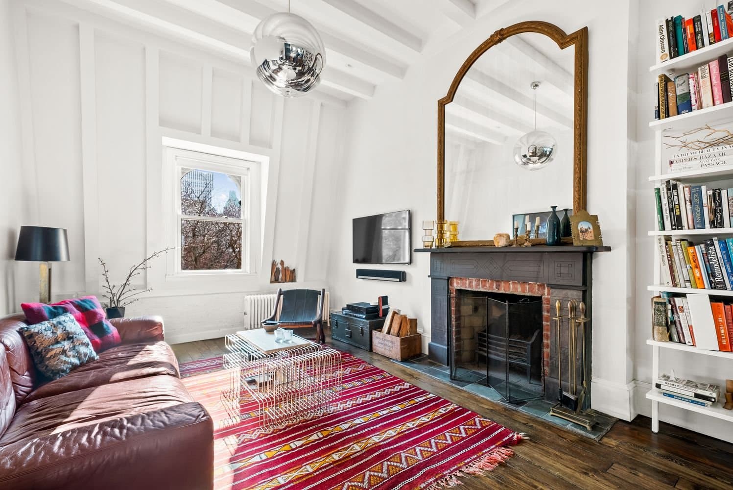 Brooklyn Heights Apartment: 62 Columbia Heights