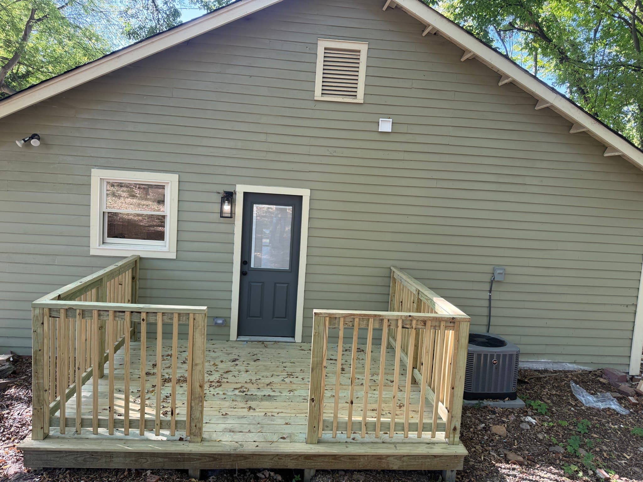 Little Rock House: 2313 Center St