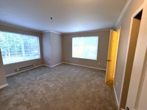 Issaquah Apartment: 780 Front St S
