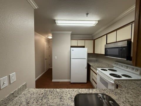 Issaquah Apartment: 780 Front St S