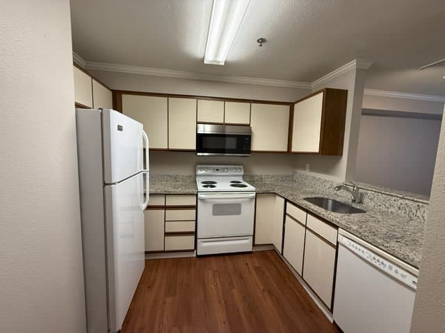 Issaquah Apartment: 780 Front St S