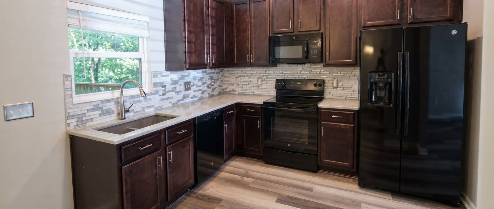 Ladson Townhome: 9135 Parlor Dr