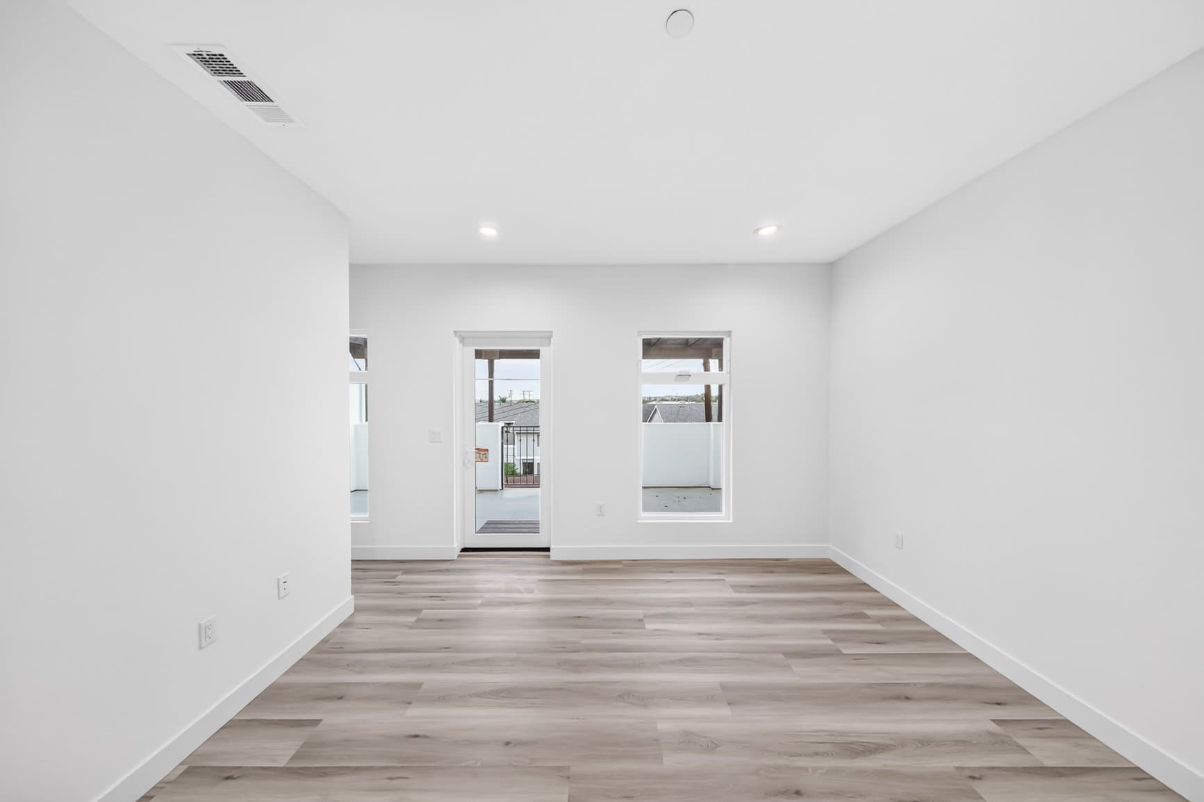 San Gabriel Condo: 306 San Marcos St