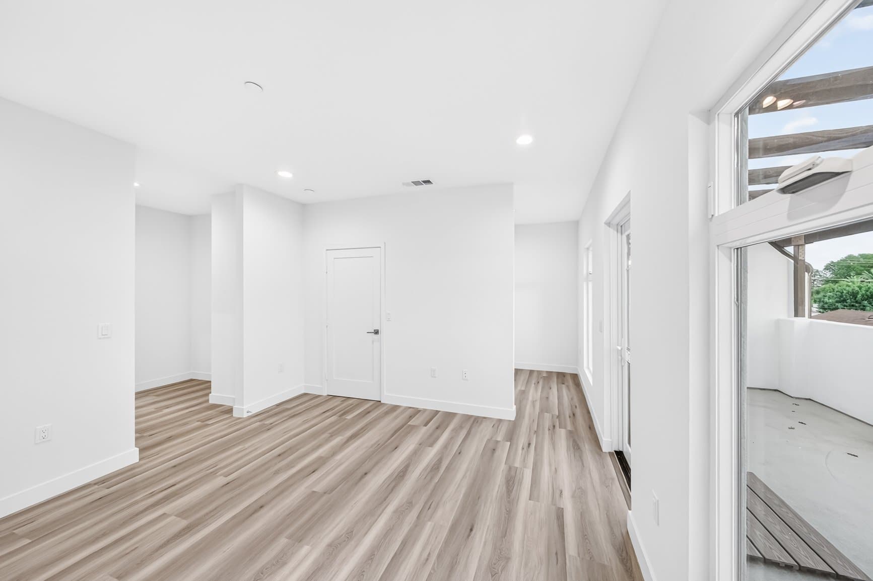 San Gabriel Condo: 306 San Marcos St