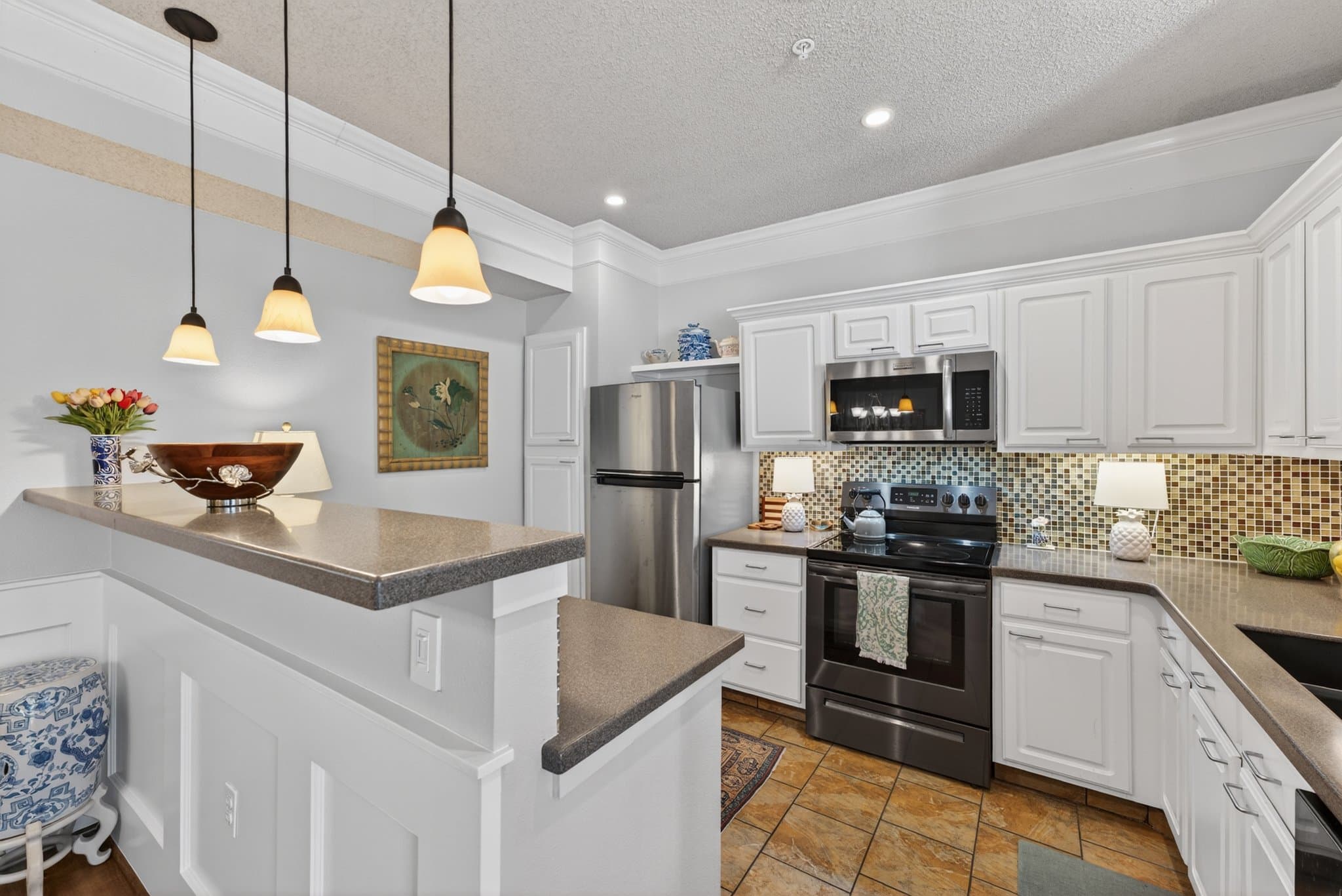Superior Condo: 2080 Shamrock Drive
