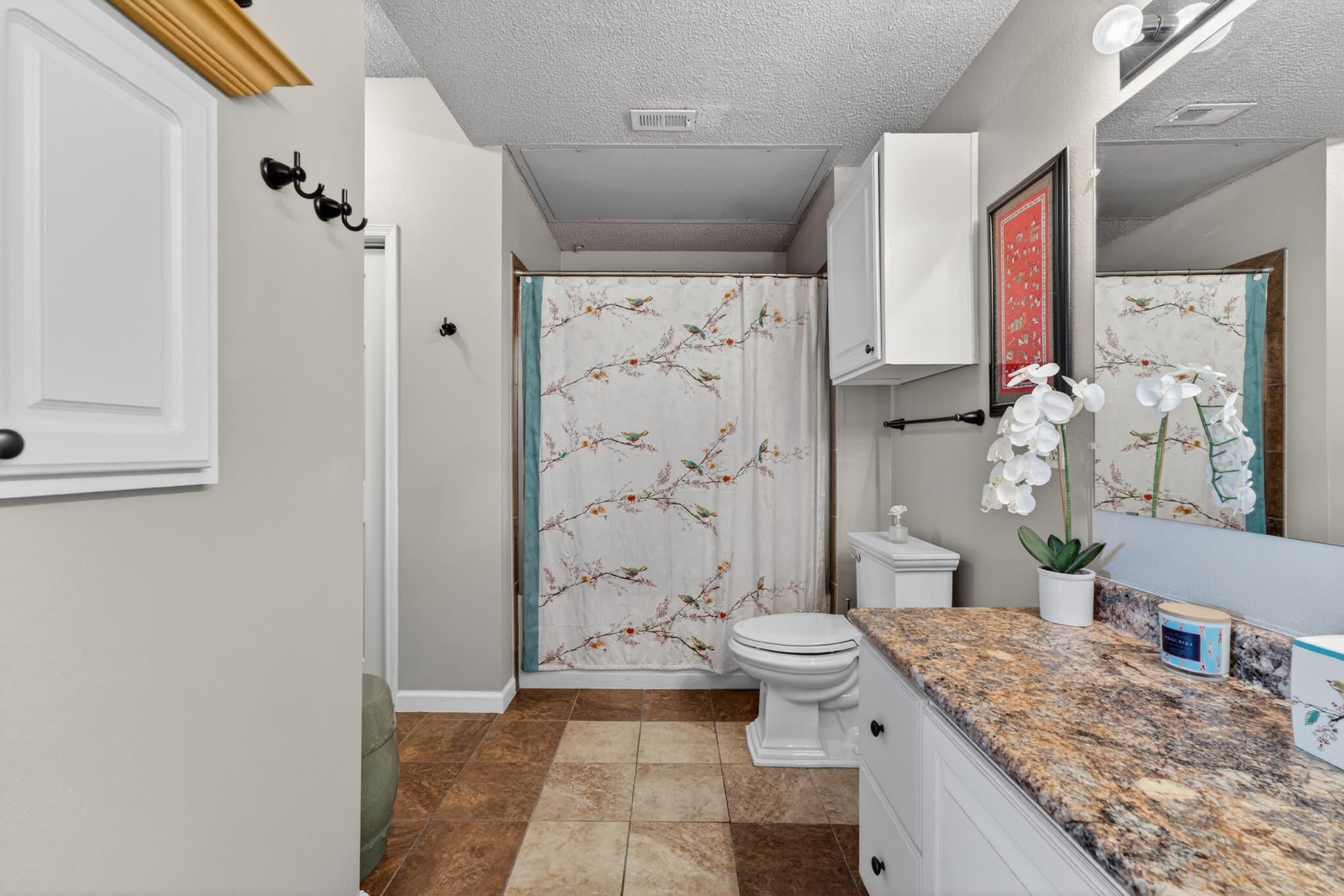 Superior Condo: 2080 Shamrock Drive