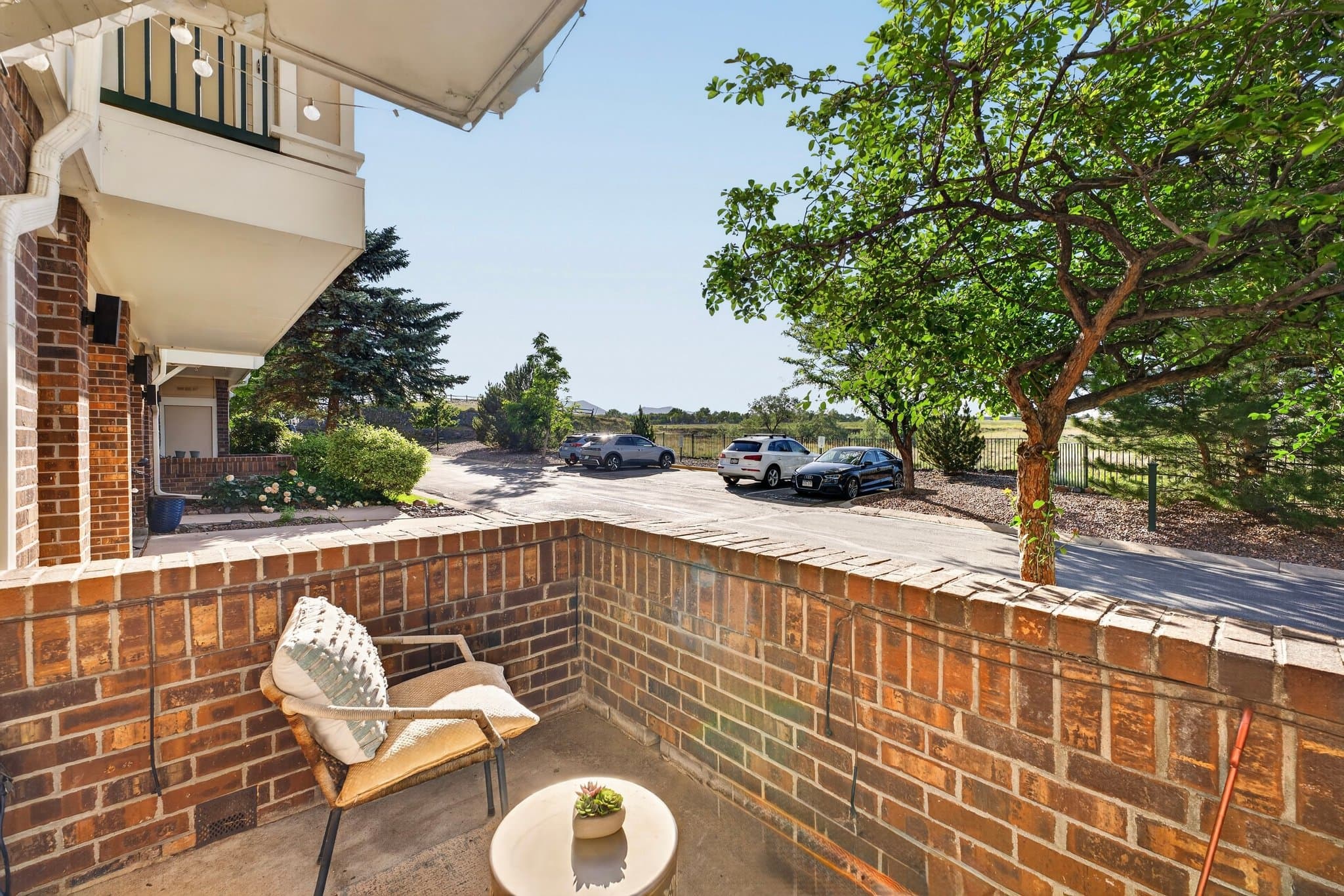 Superior Condo: 2080 Shamrock Drive