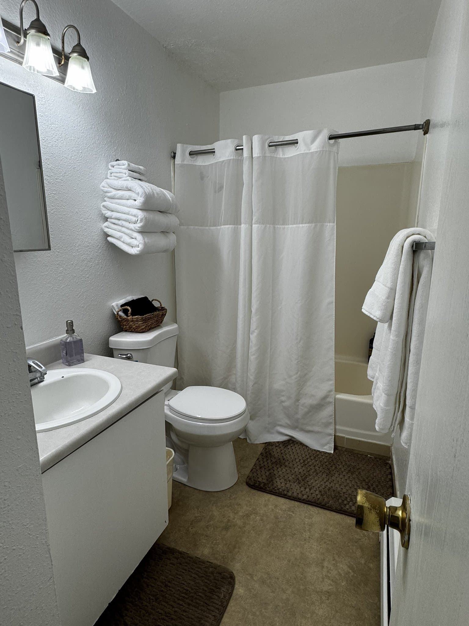 Rock Springs House: 1209 Country Lane
