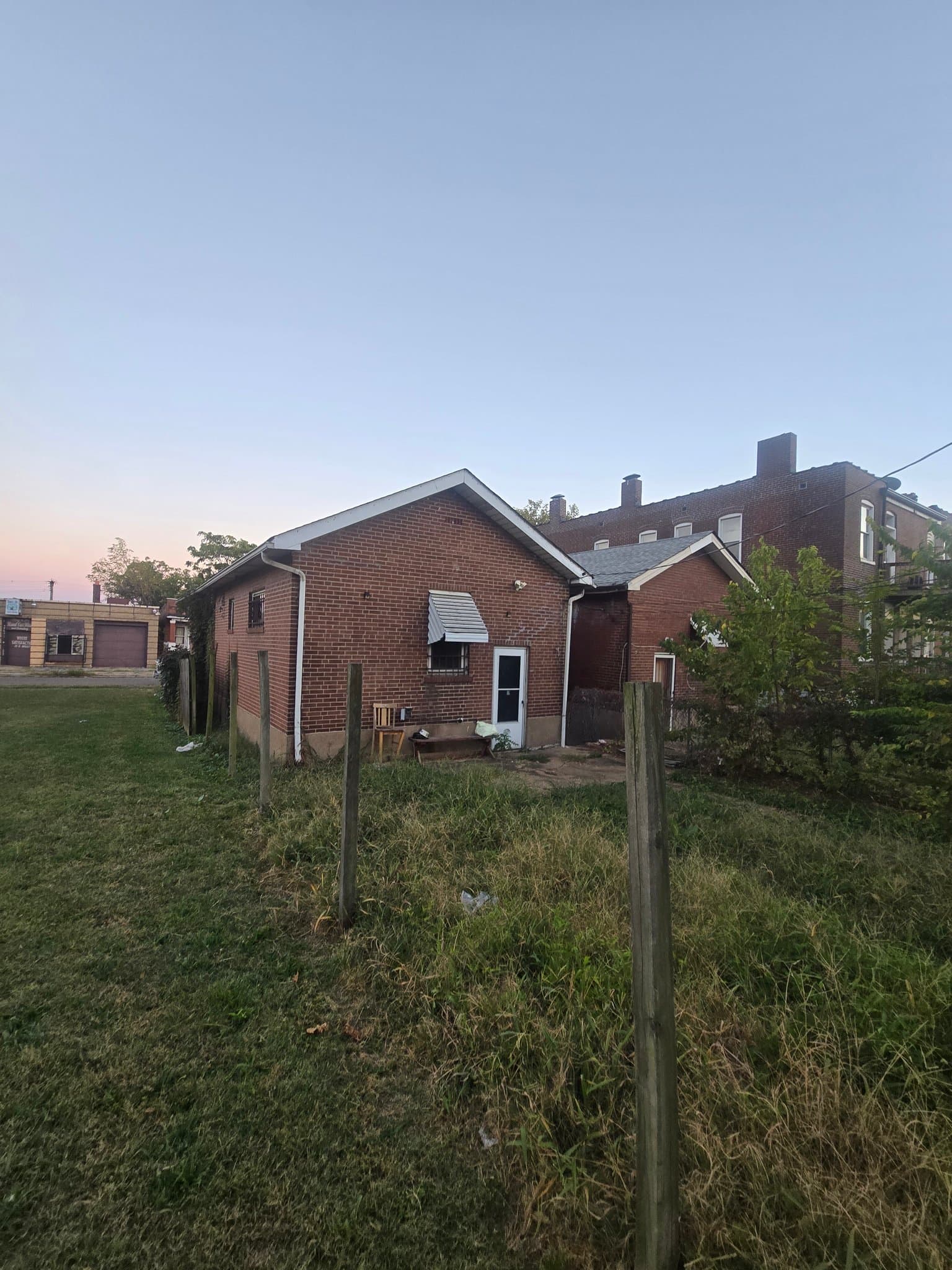 Saint Louis House: 4323 Obear Ave