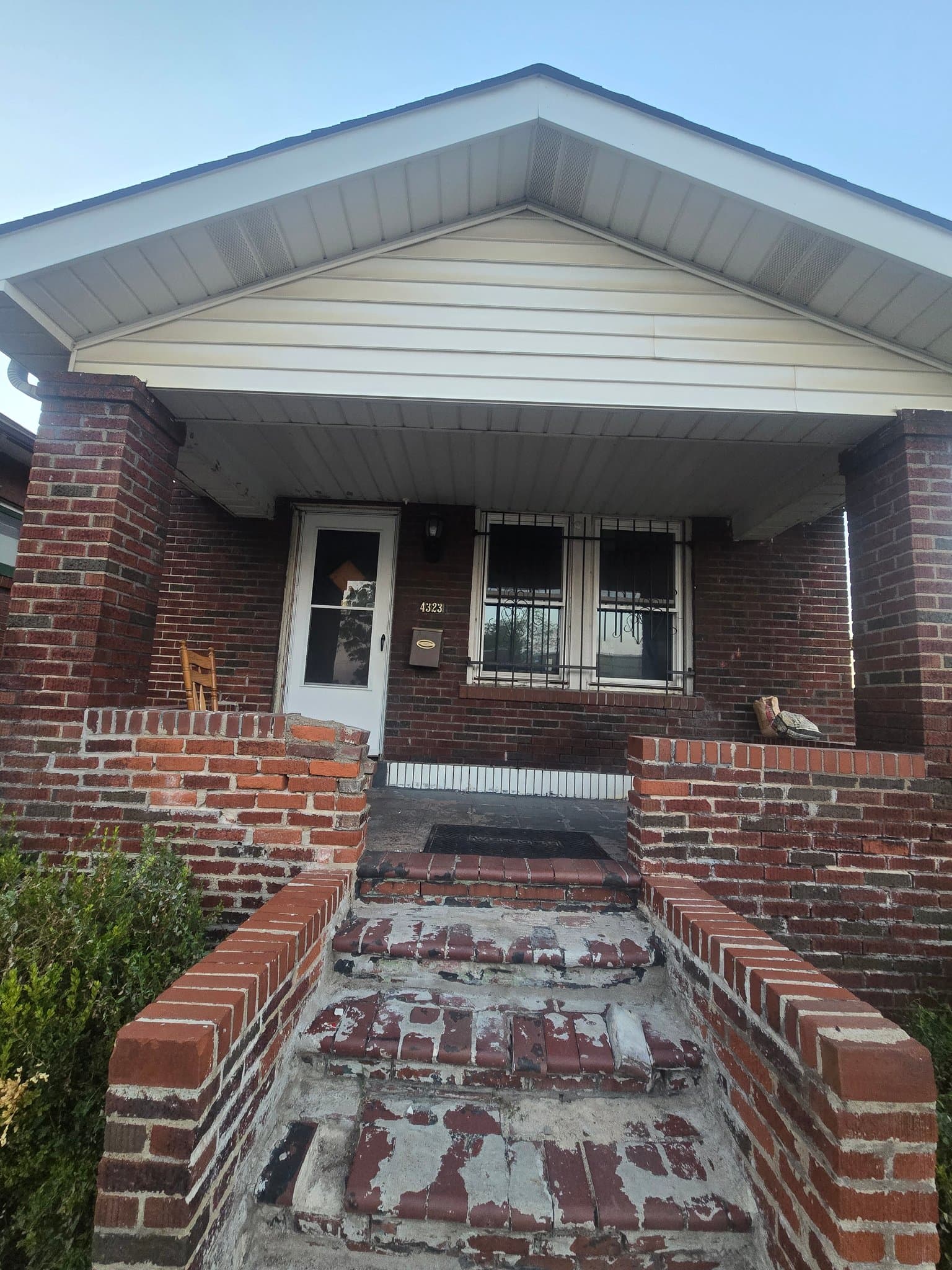 Saint Louis House: 4323 Obear Ave