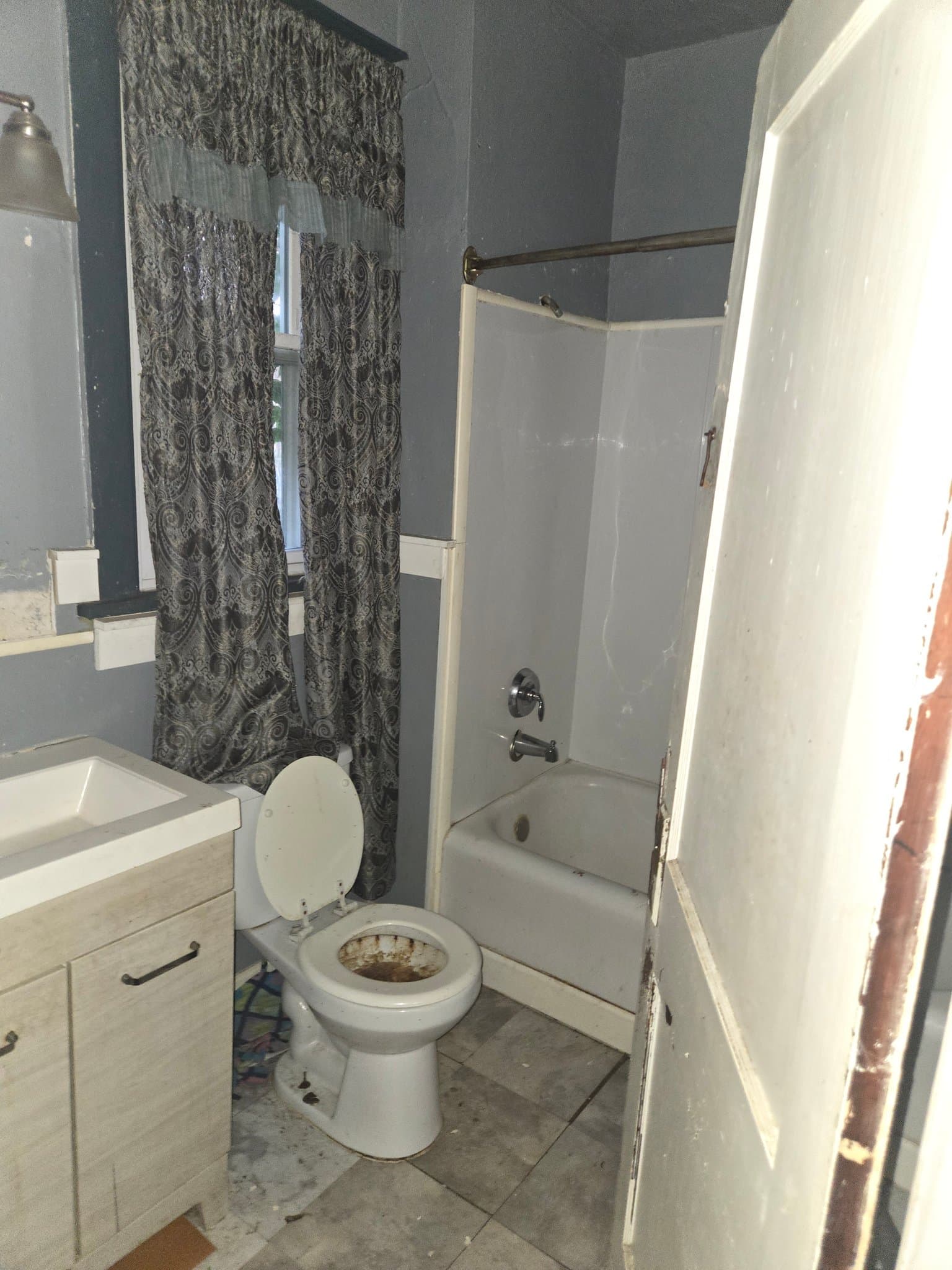 Saint Louis House: 4323 Obear Ave