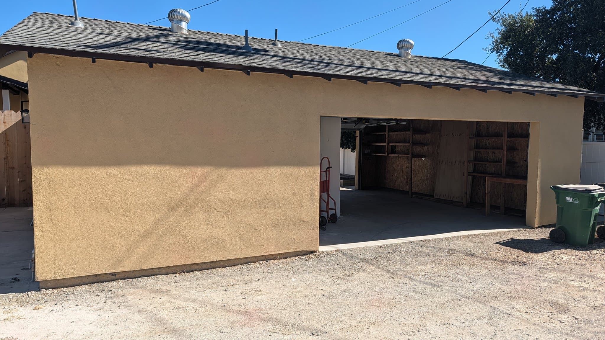 Orland Townhome: 520 3rd St