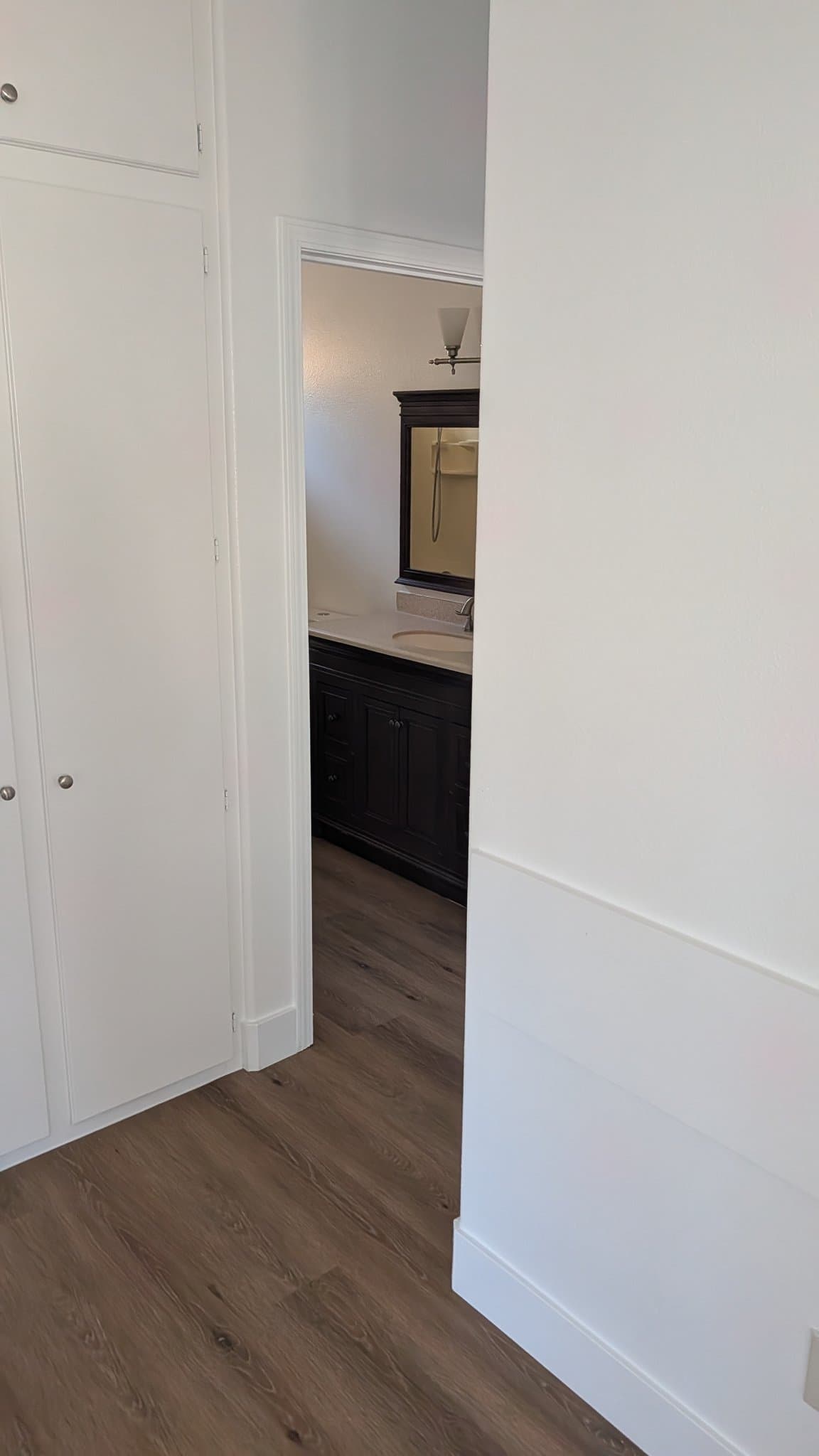 Orland Townhome: 520 3rd St