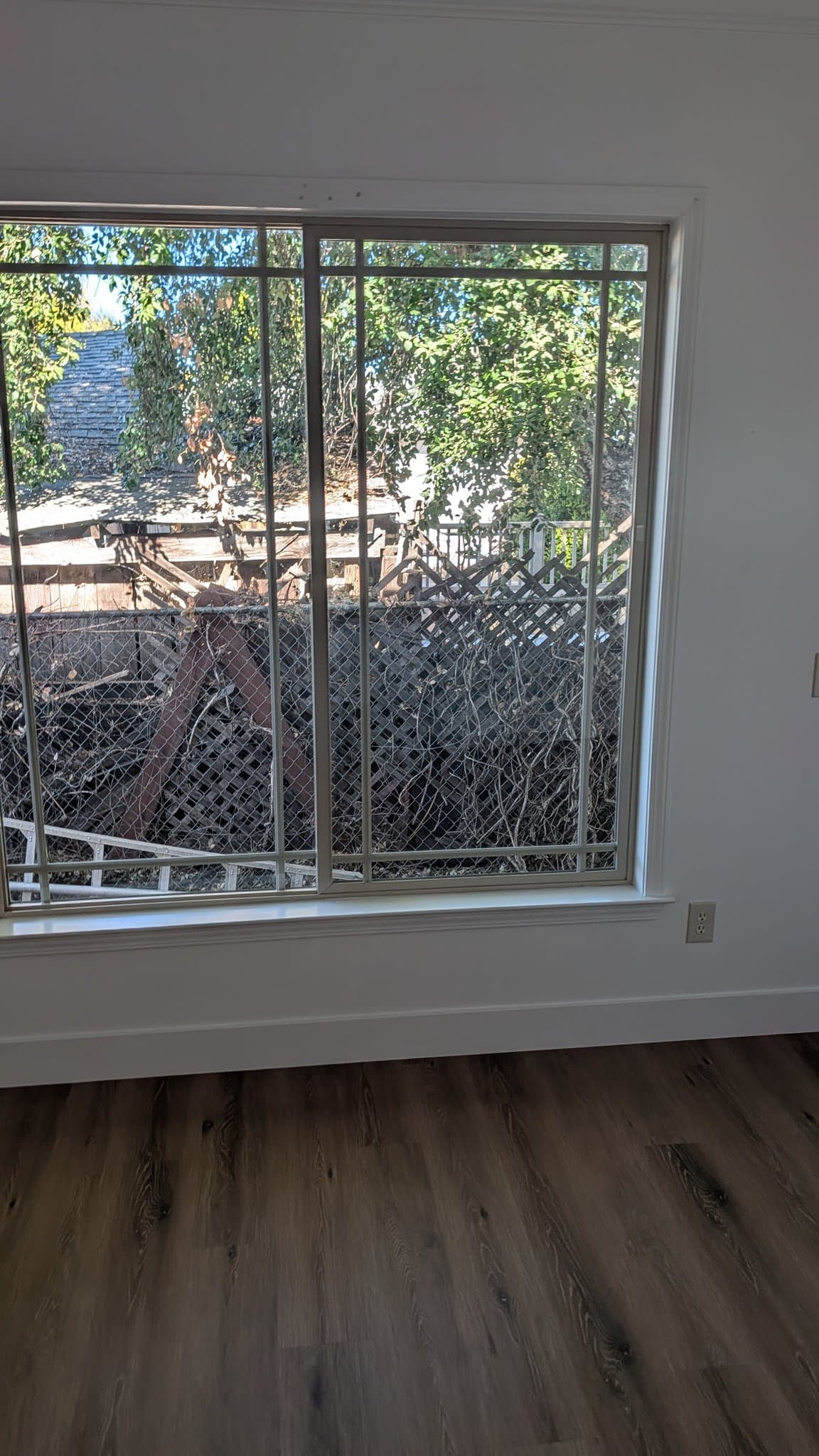 Orland Townhome: 520 3rd St