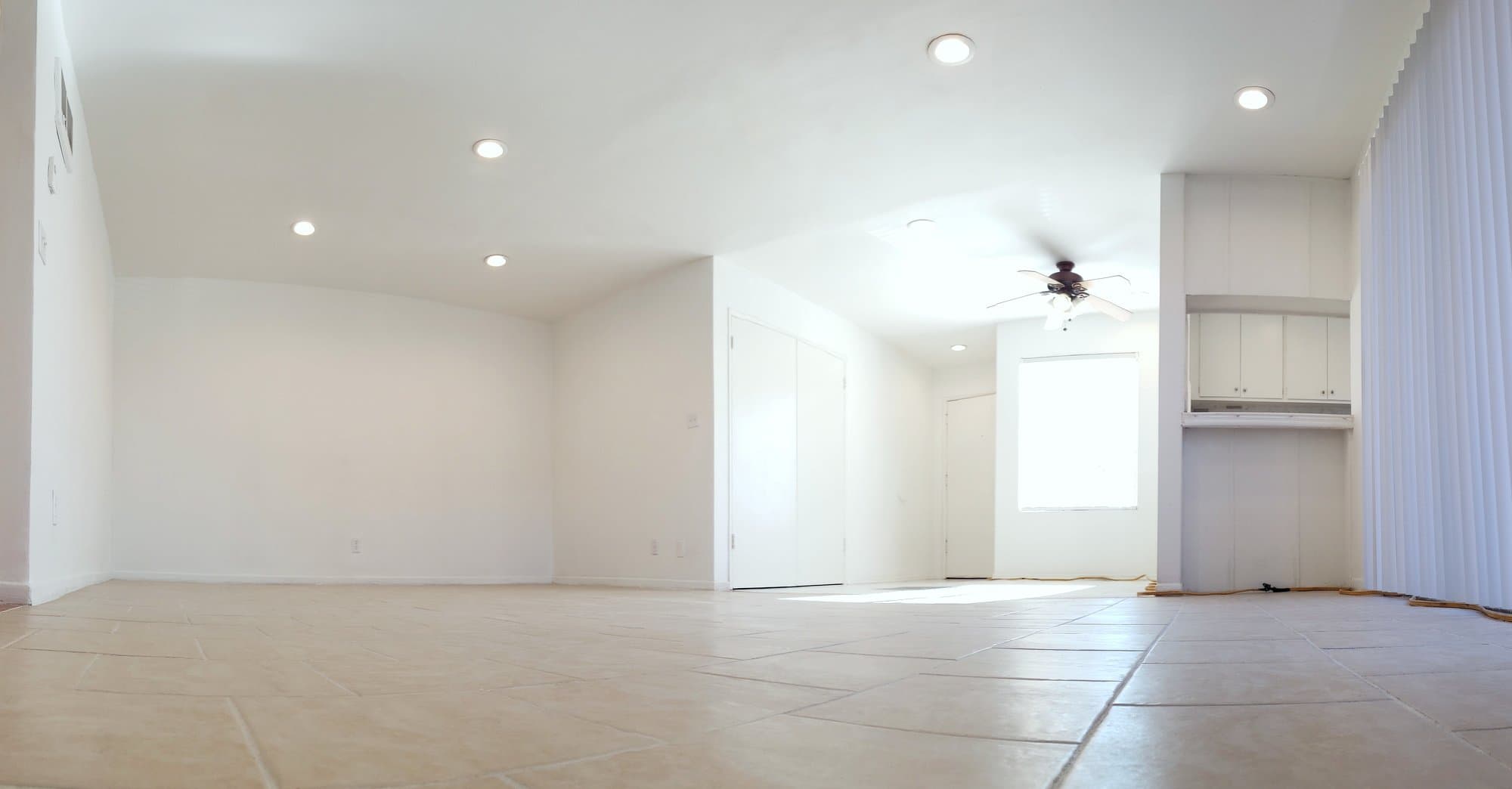Van Nuys Apartment: 8108 Langdon Avenue