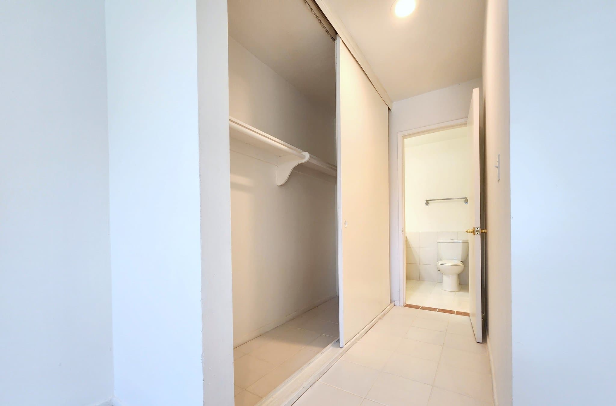 Van Nuys Apartment: 8108 Langdon Avenue