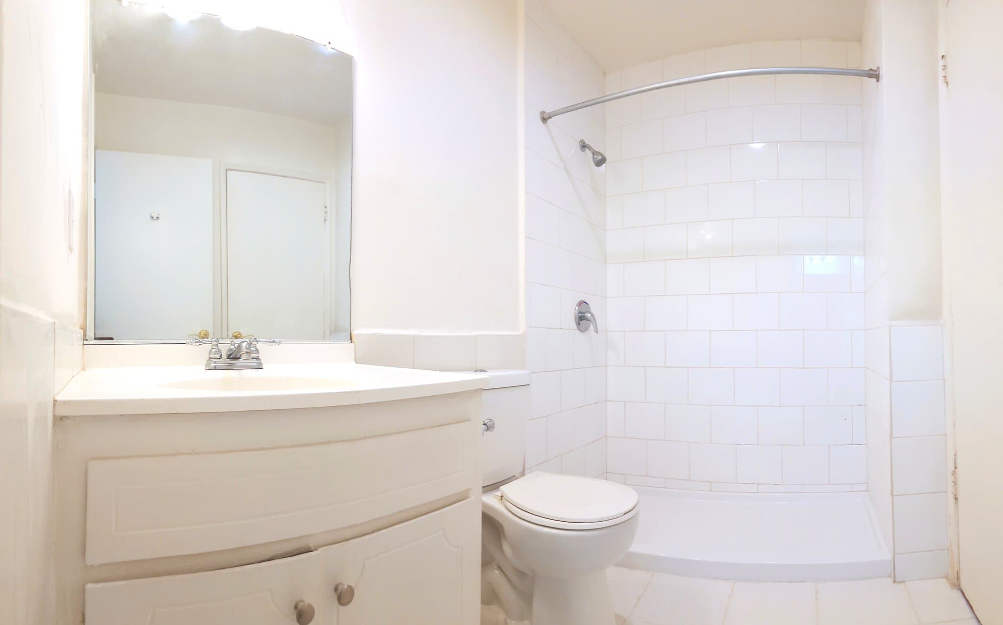 Van Nuys Apartment: 8108 Langdon Avenue