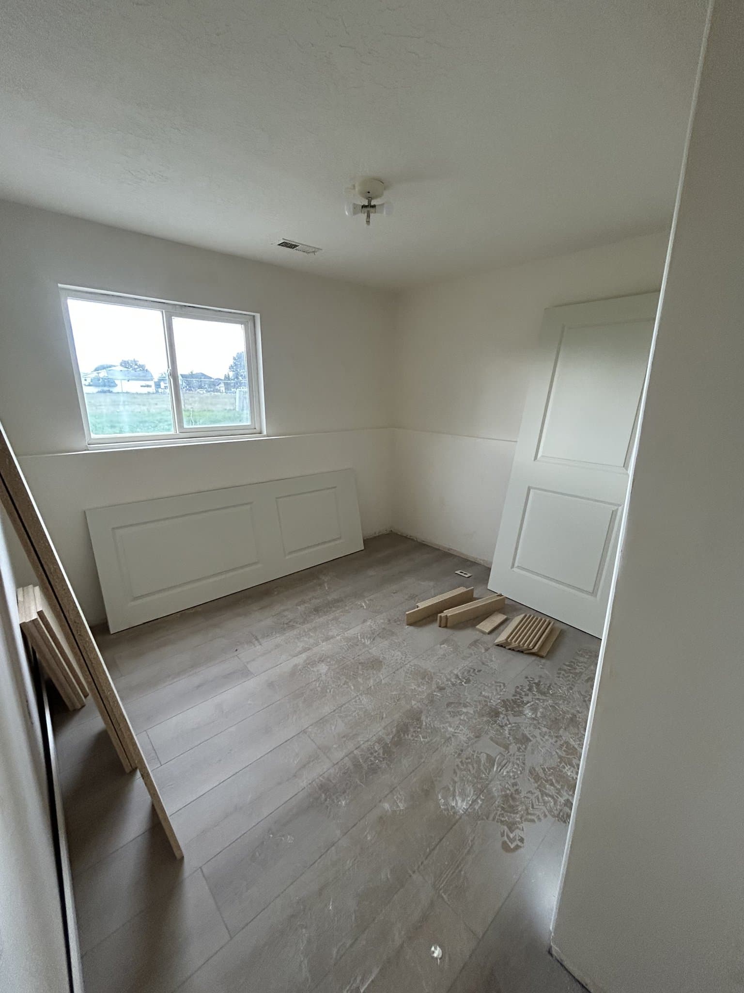 Provo House: 771 N 2550 W