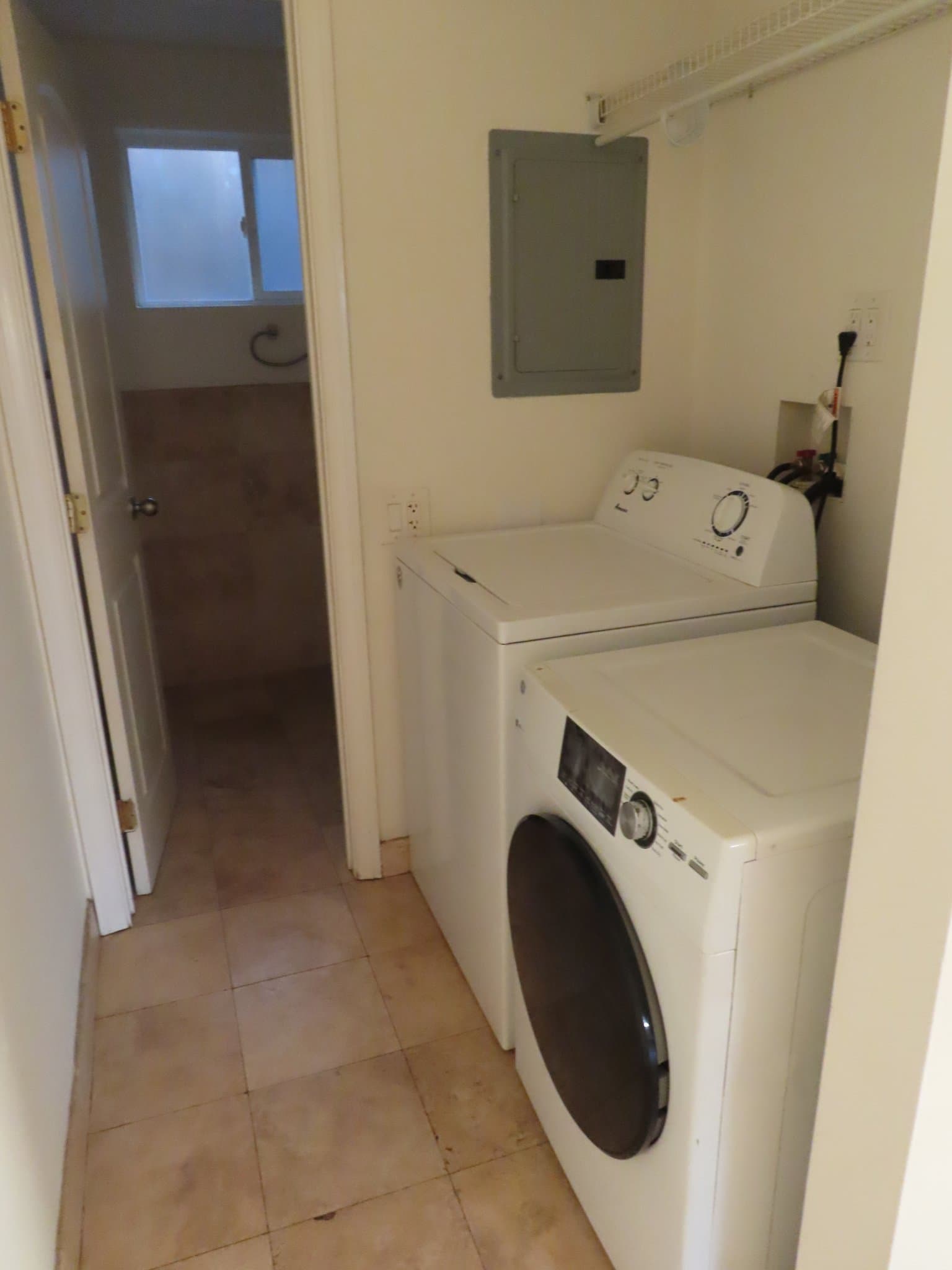 La Mesa Townhome: 8635 Mellmanor Dr