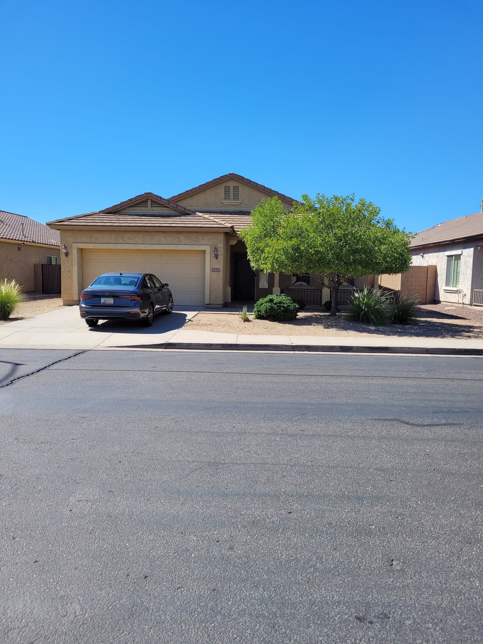 Mesa House: 4612 S Marron